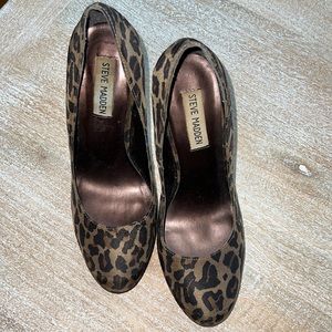 Leopard Steve Madden pumps size 8